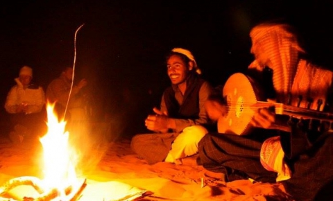 Viaggiare con sconosciuti dormendo dove capita: � 